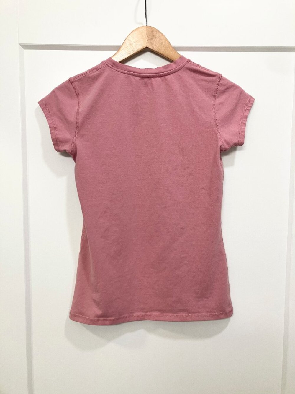 &Chill Society Mauve Dusty Rose Fitted Tee Cap Sleeve Crew Neck Soft Stretch XS - Picture 4 of 4